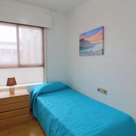 Apartamento Sleeps 5 With Air Con And Wifi *