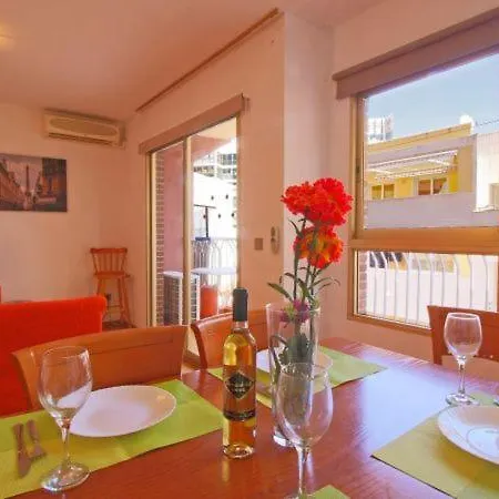 Sleeps 5 With Air Con And Wifi Apartamento *